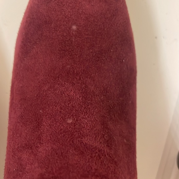 NINE WEST Women's Sofia Ankle Bootie. Burgandy. Size 7. Heel height appx 3.5inch - Picture 10 of 16